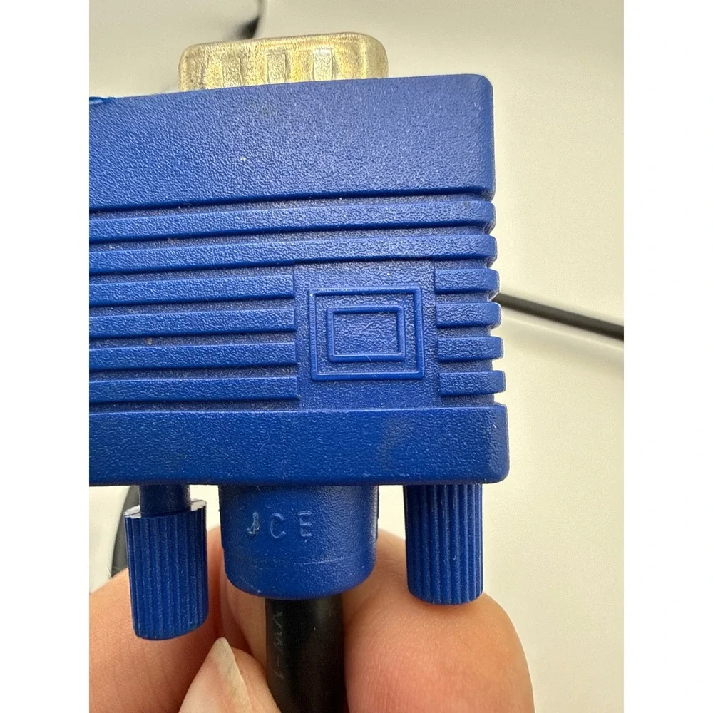 JCE VGA Monitor Cable 15-Pin Male to Male Blue Connectors Ferrite Core Black